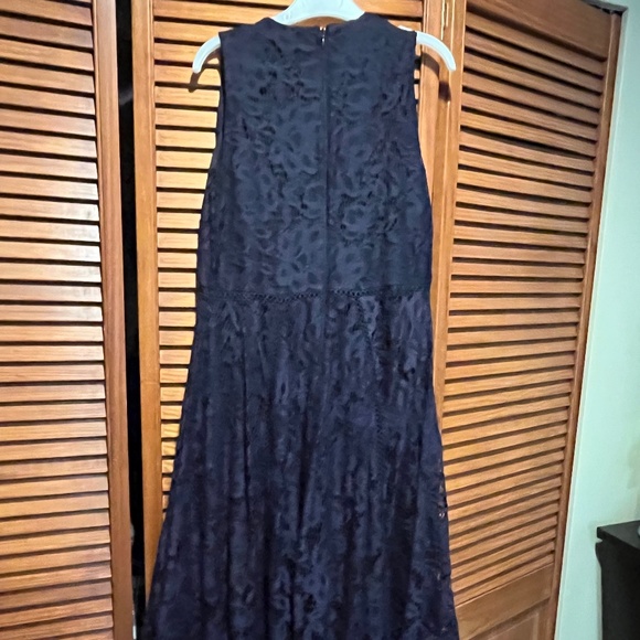 Purple lace dress size 6 - Picture 2 of 6